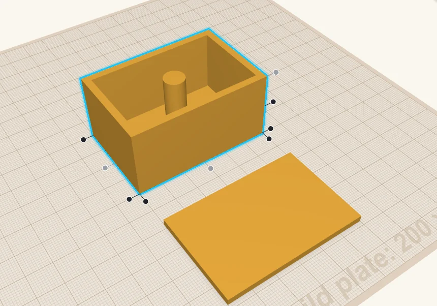 The Align tool on the box and one post, with alignment dots along each side of the box.